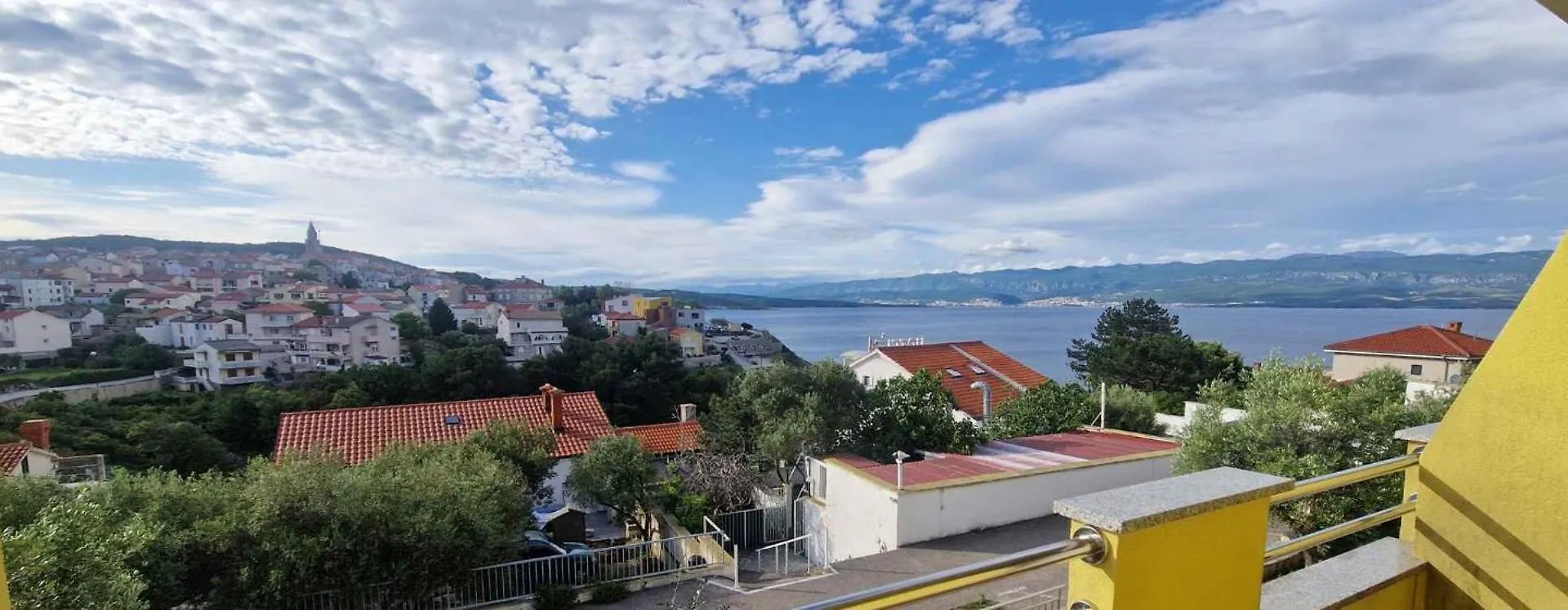 Apartment Vrbnik 1 0*,  Croatia